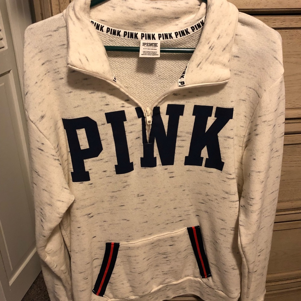 Pullover VS shirt